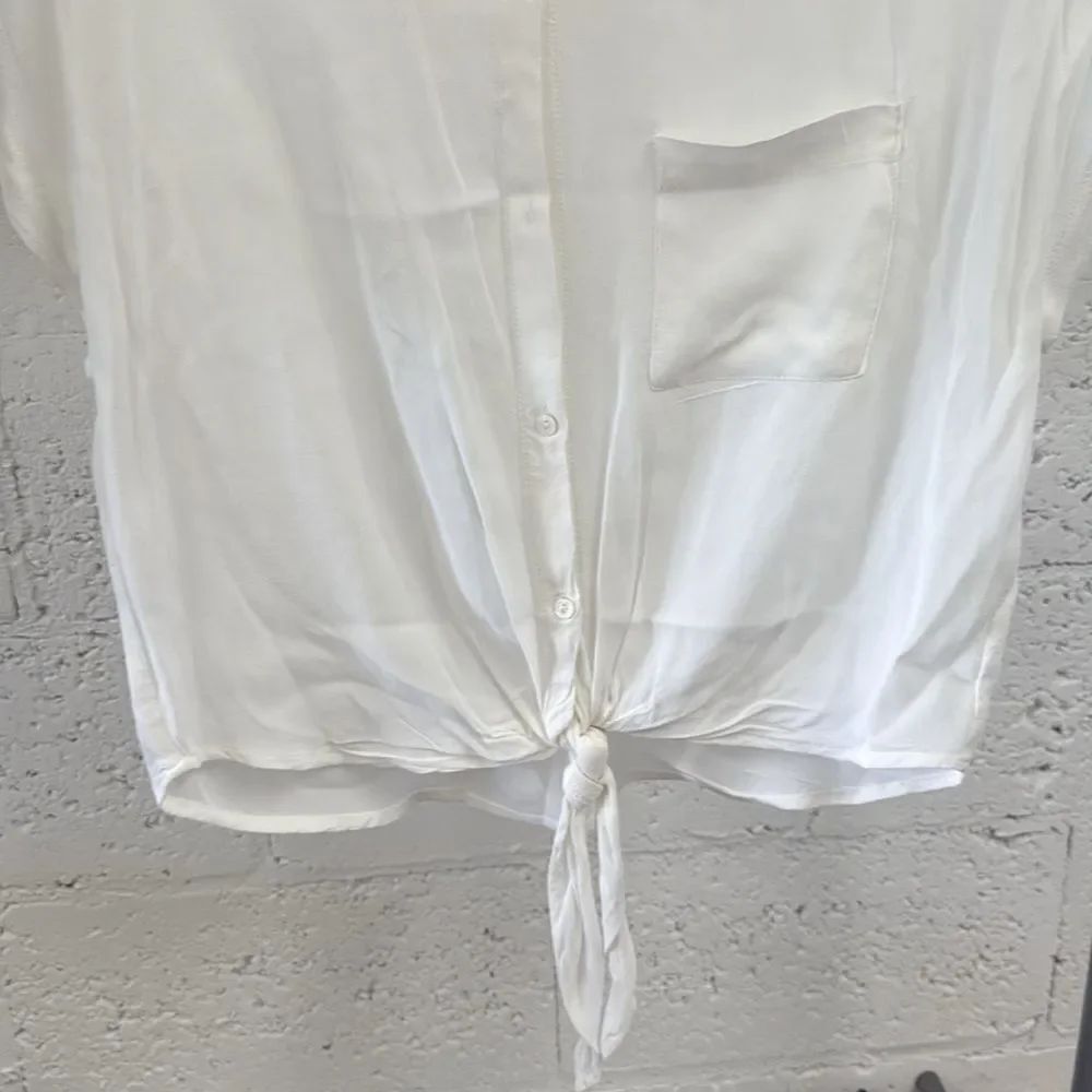 White Button-Up Blouse by OLIVACEOUS - Size Medium - Button Up Tie Short Sleeve - Picture 3 of 4